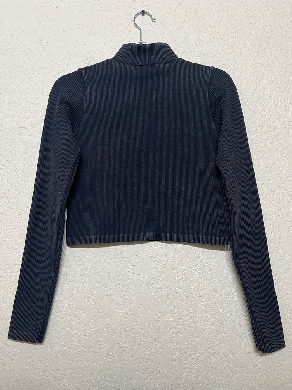 Women’s Medium Mock Neck Ribbed Long-Sleeve Top - Black - Picture 6 of 8
